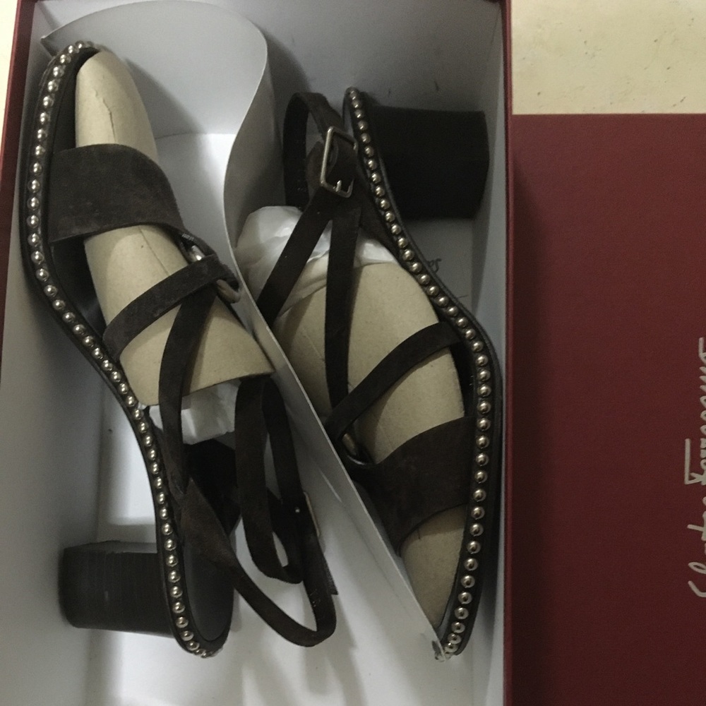 Ferragamo husk Suede heel sandals 99% new